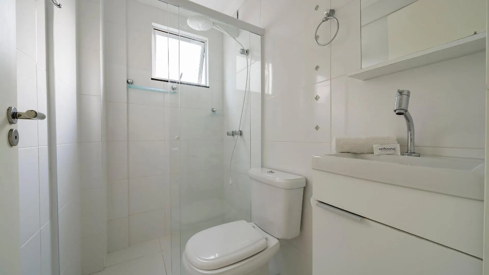 Apto 2Q C/ Churrasq. No Centro - Bombinhas Caa103 Appartement